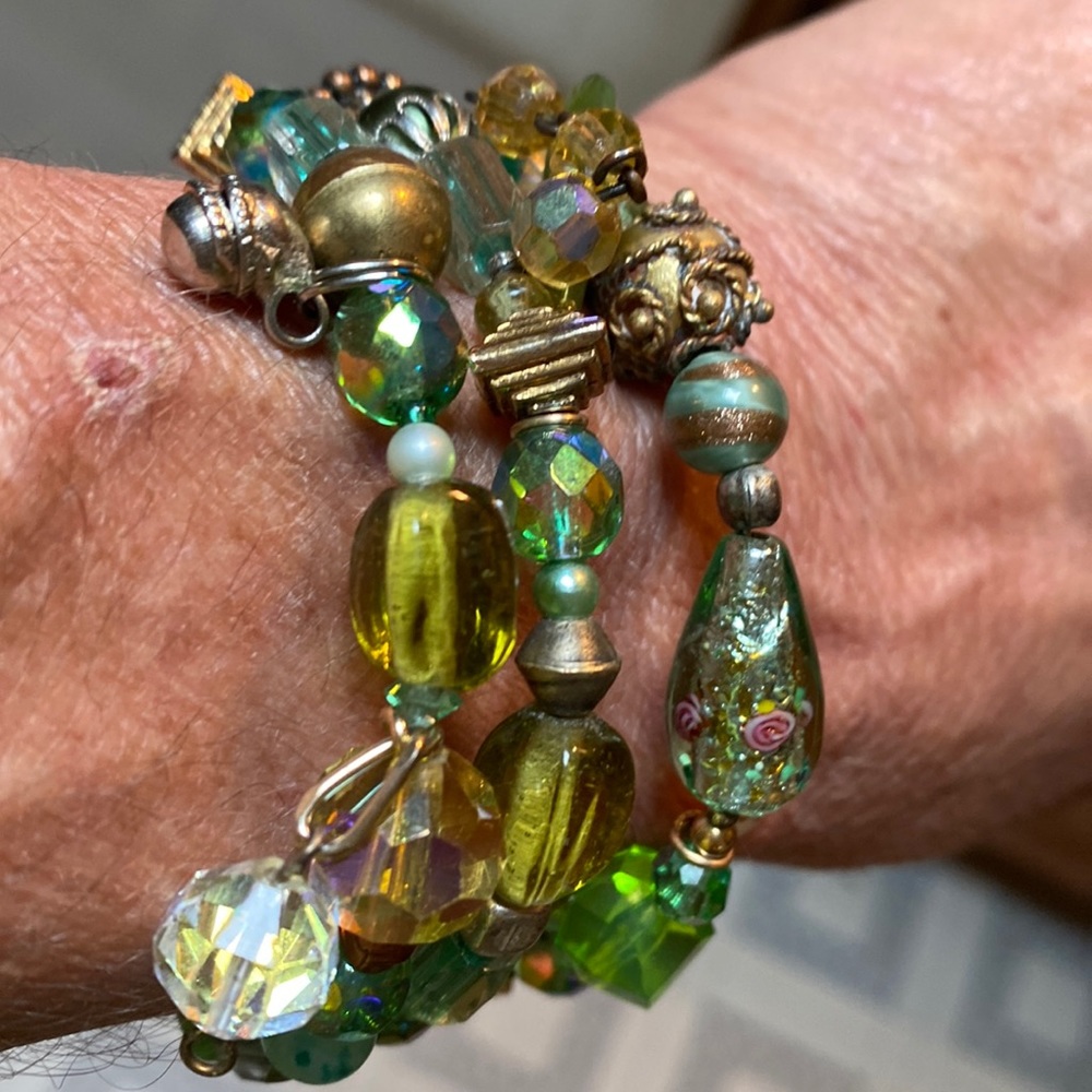 Stretchy wire charm bracelet and necklace set